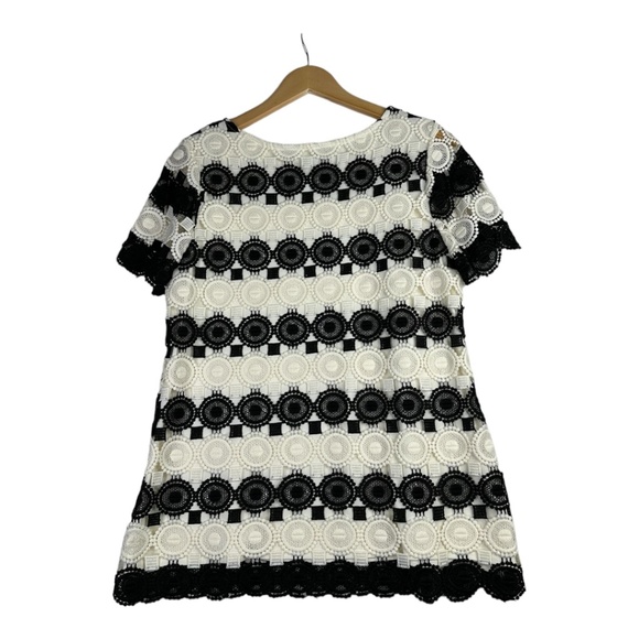 Charter Club Women’s Blouse Crochet Black/ Beige Short Sleeve Size‎ Medium - Picture 2 of 6